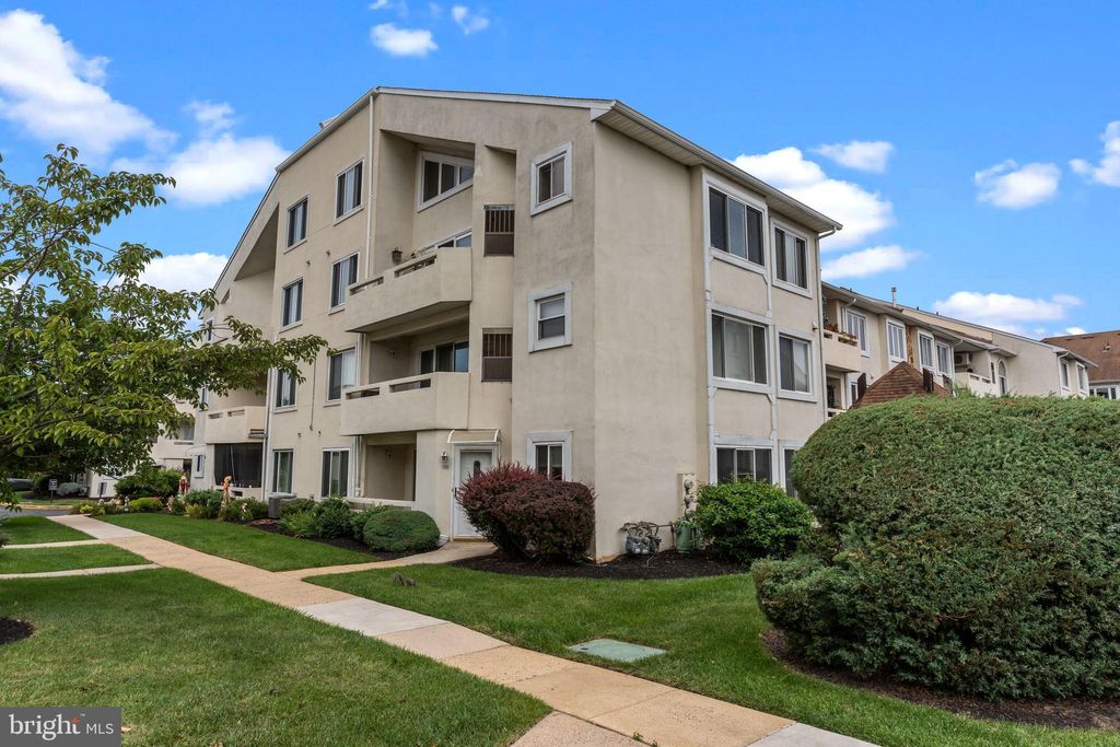 Photo of 75 Bonnie Gellman Court #D75, PHILADELPHIA, PA 19114 (MLS # PAPH2536026)