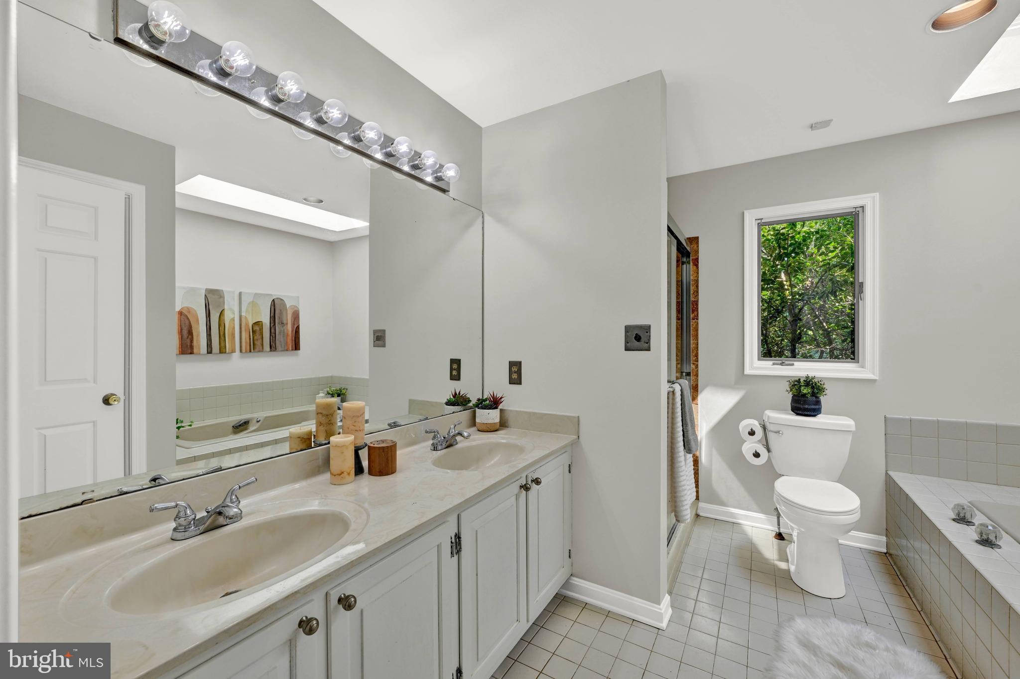 GREENLANDS HUNT VALLEY - Residential