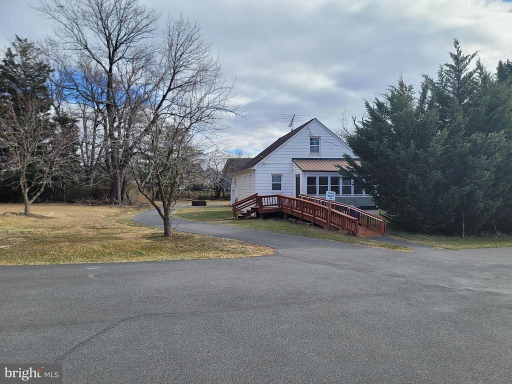 Photo of 8325 Yellow Springs Road, FREDERICK, MD 21702 (MLS # MDFR2075624)