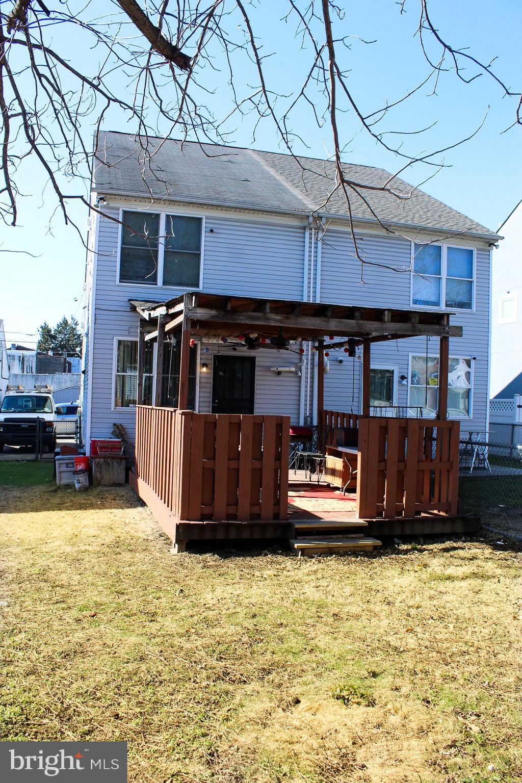 FRANKFORD - Residential