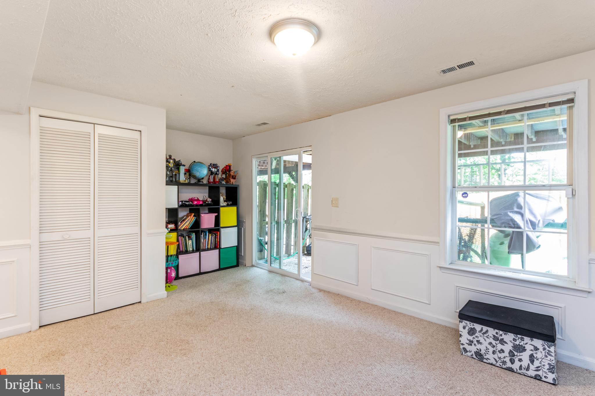 HAMPTON OAKS - Residential