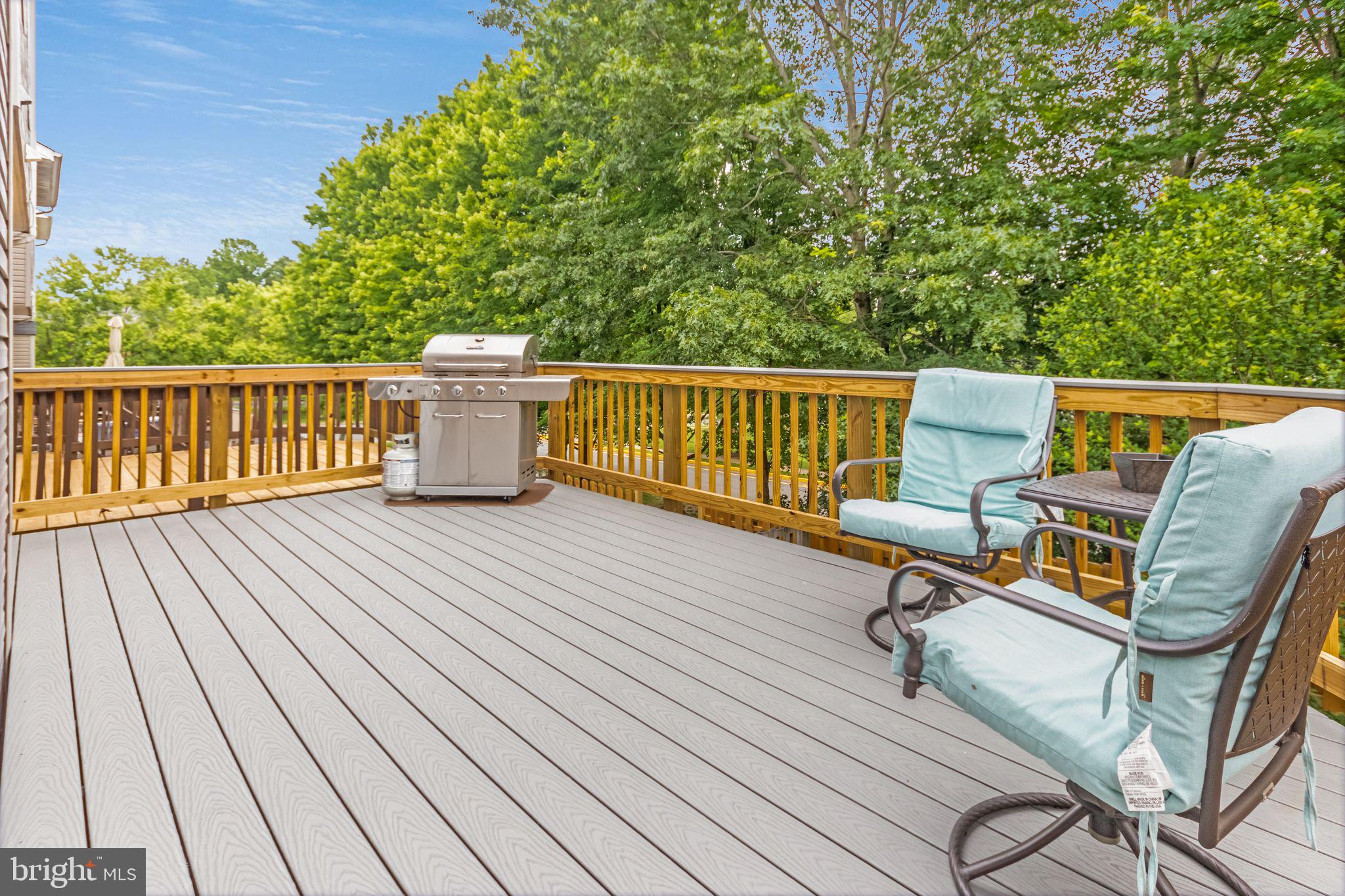 HAMPTON OAKS - Residential