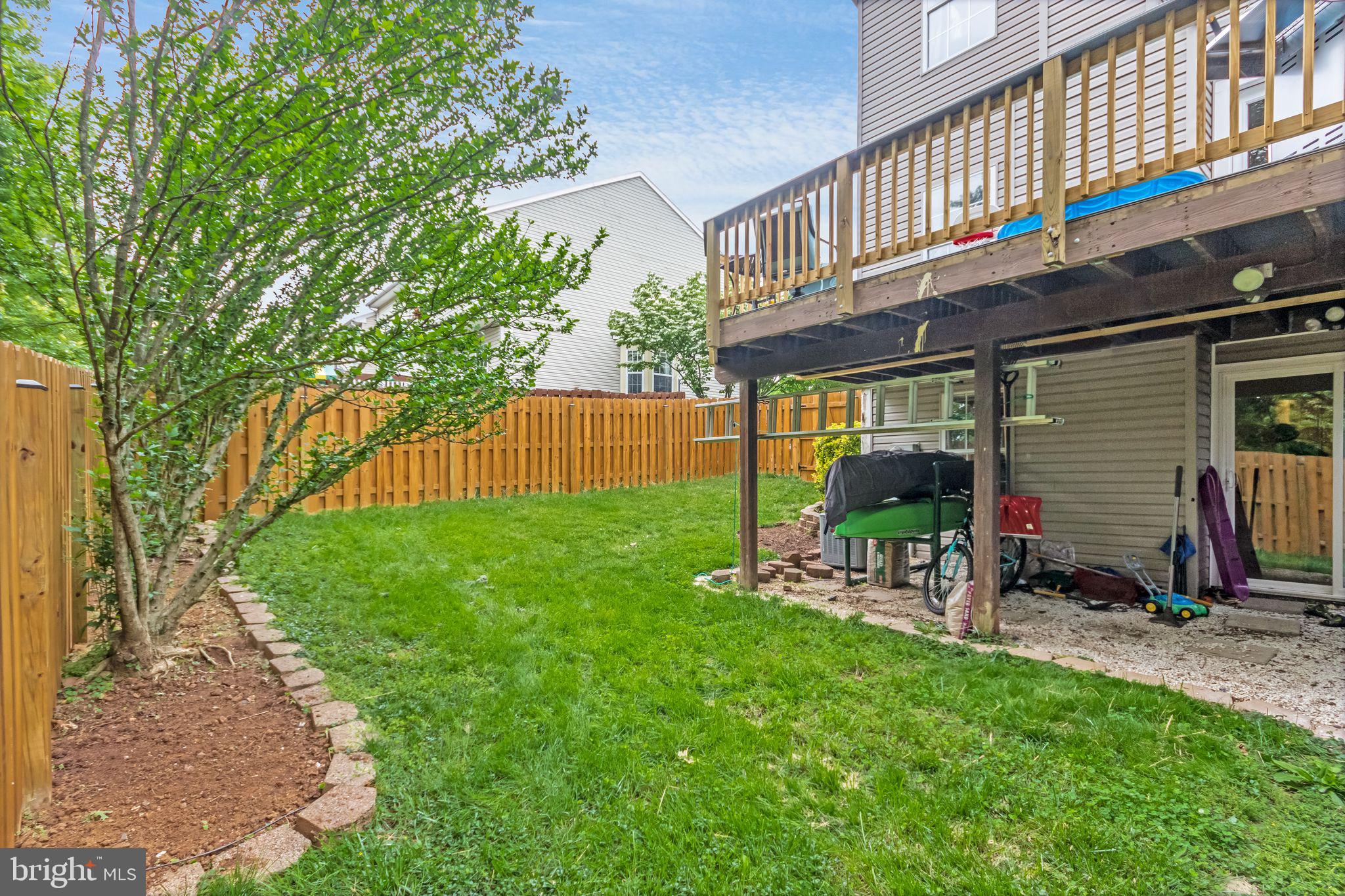 HAMPTON OAKS - Residential