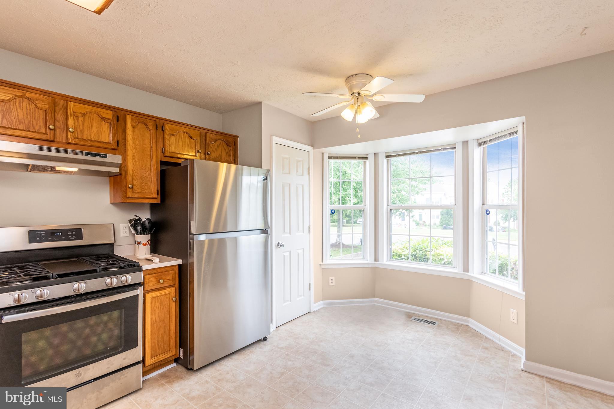 HAMPTON OAKS - Residential