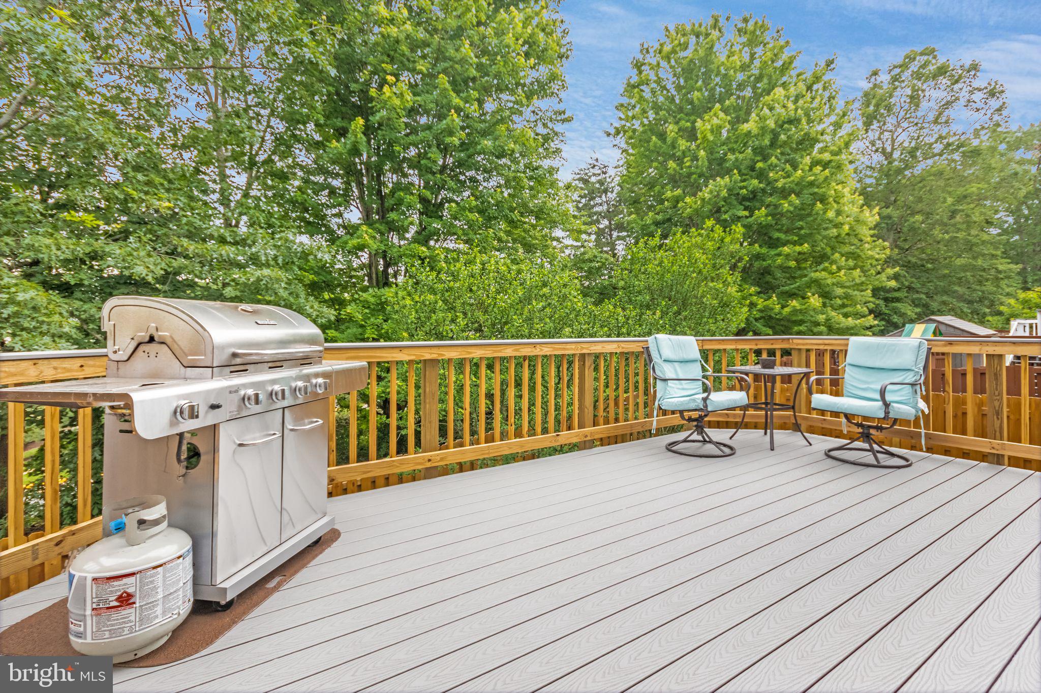 HAMPTON OAKS - Residential