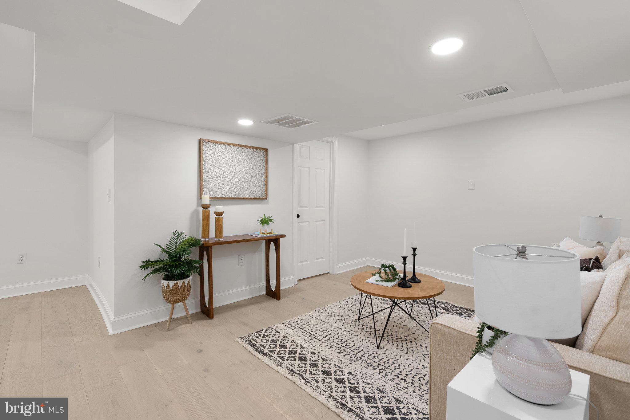 ASHBURTON - Residential Lease