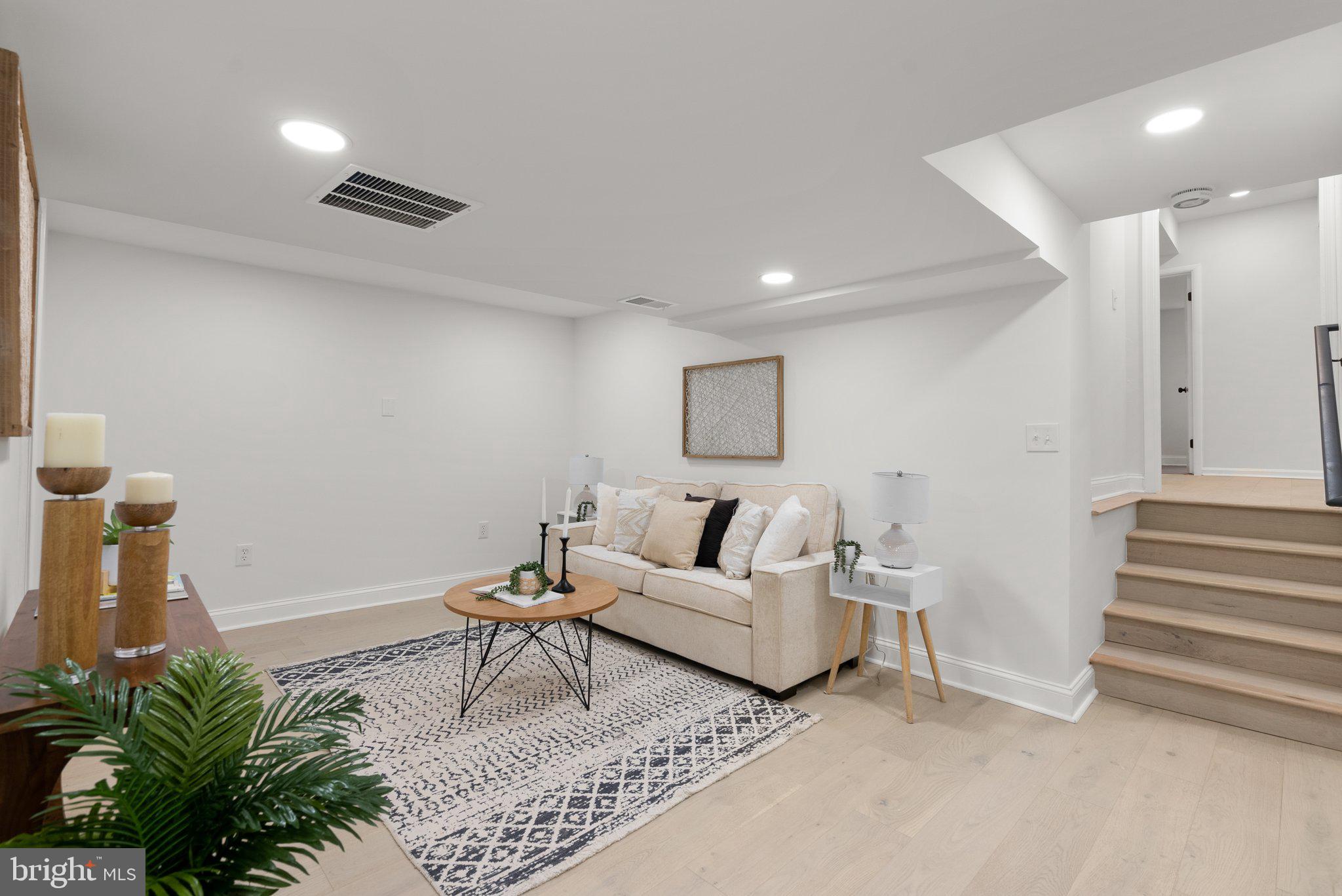 ASHBURTON - Residential Lease