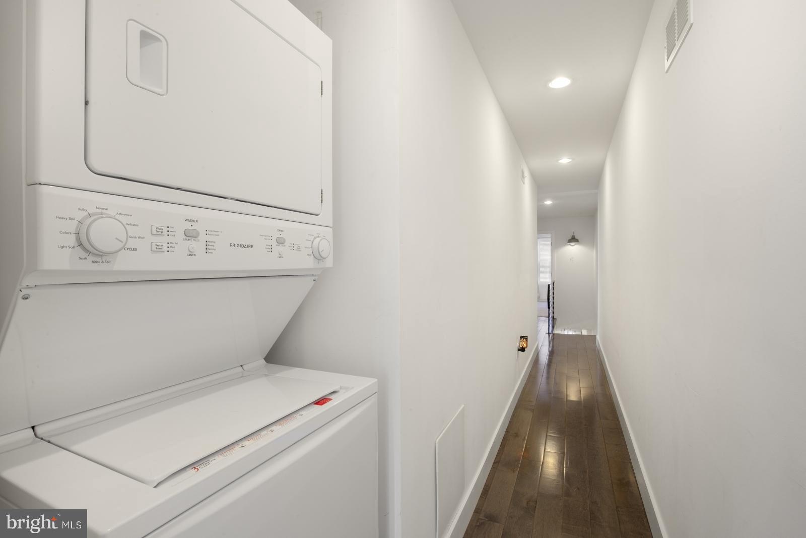 EAST KENSINGTON - Residential Lease