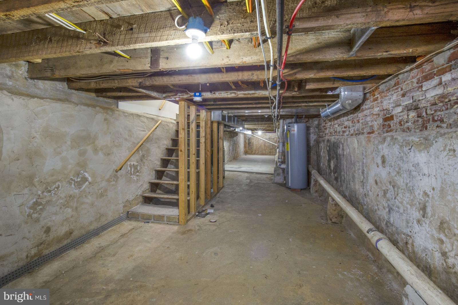 EAST KENSINGTON - Residential Lease