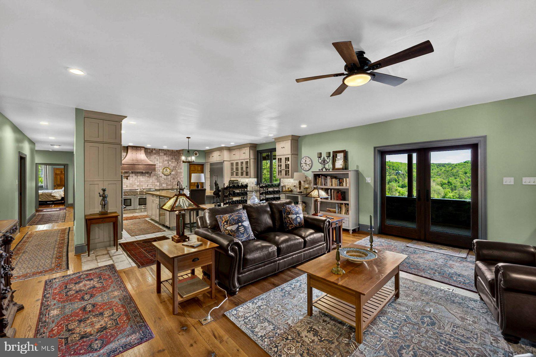 THE MANOR ON NORTH FORK - Residential