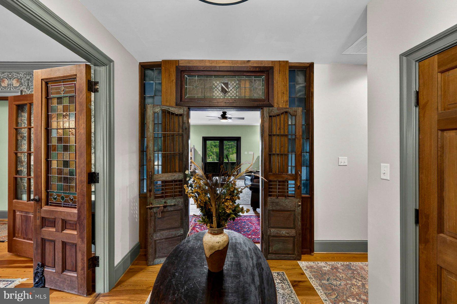 THE MANOR ON NORTH FORK - Residential