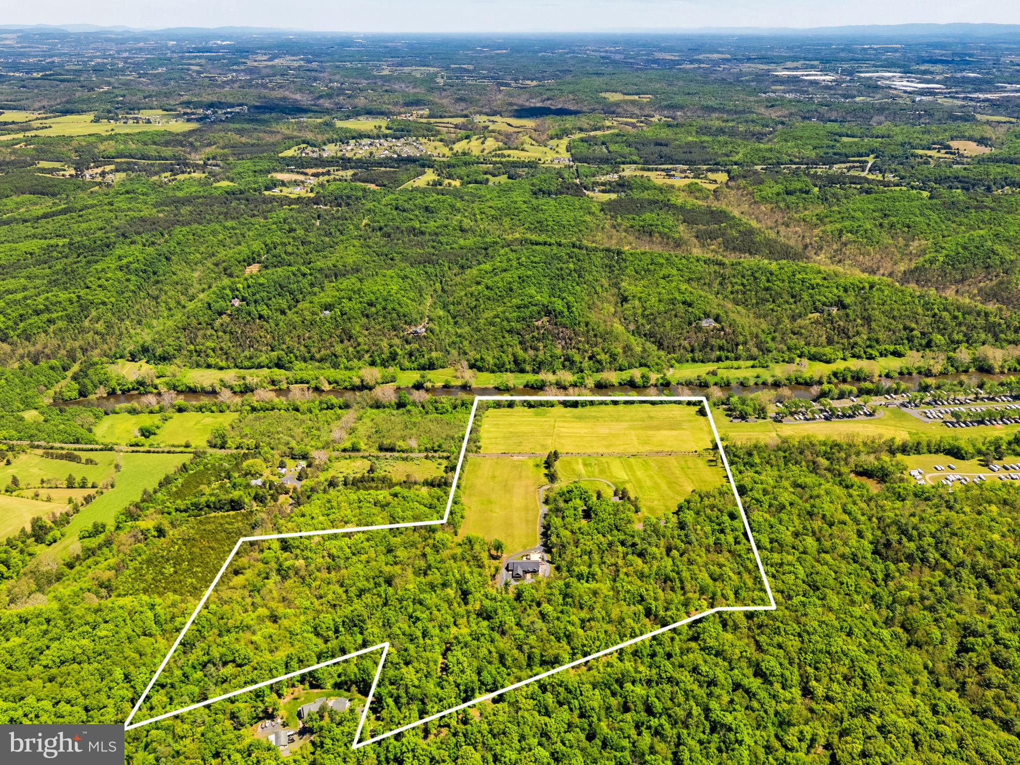 THE MANOR ON NORTH FORK - Residential