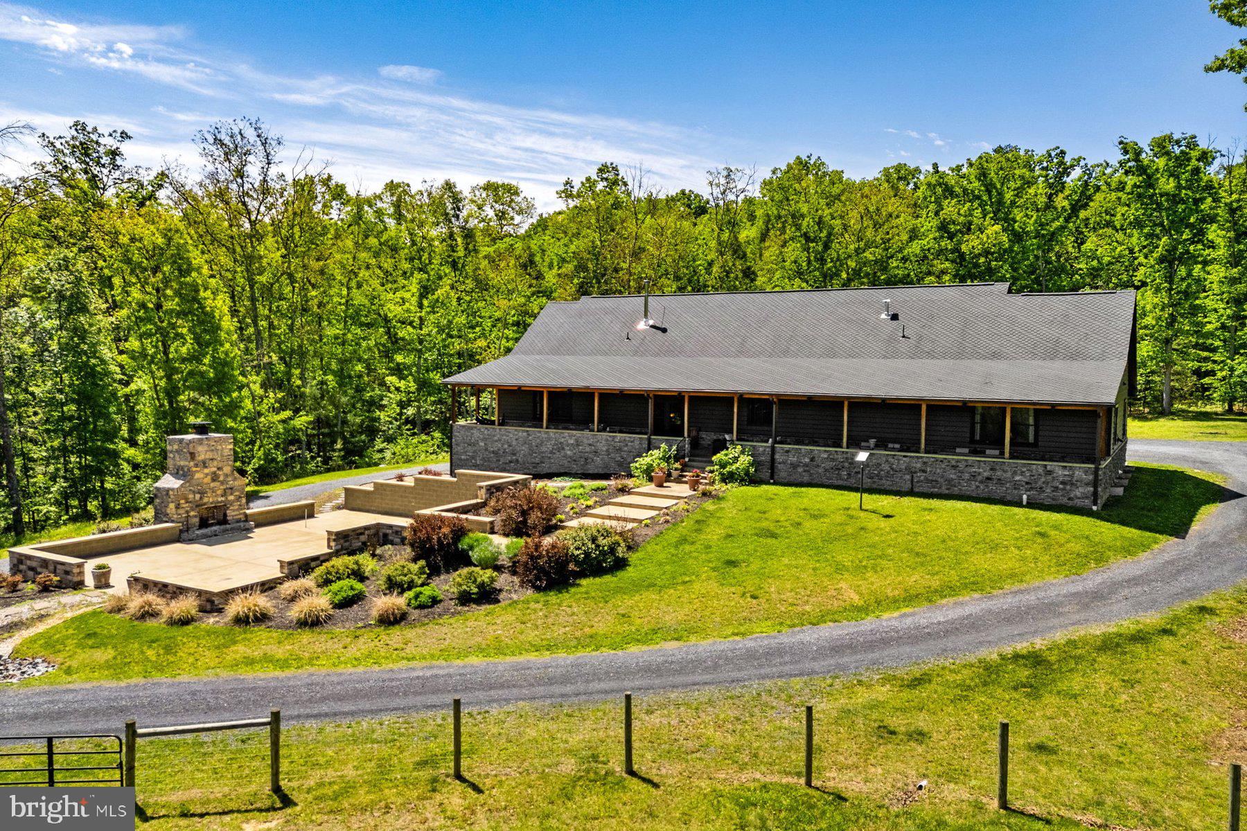 THE MANOR ON NORTH FORK - Residential