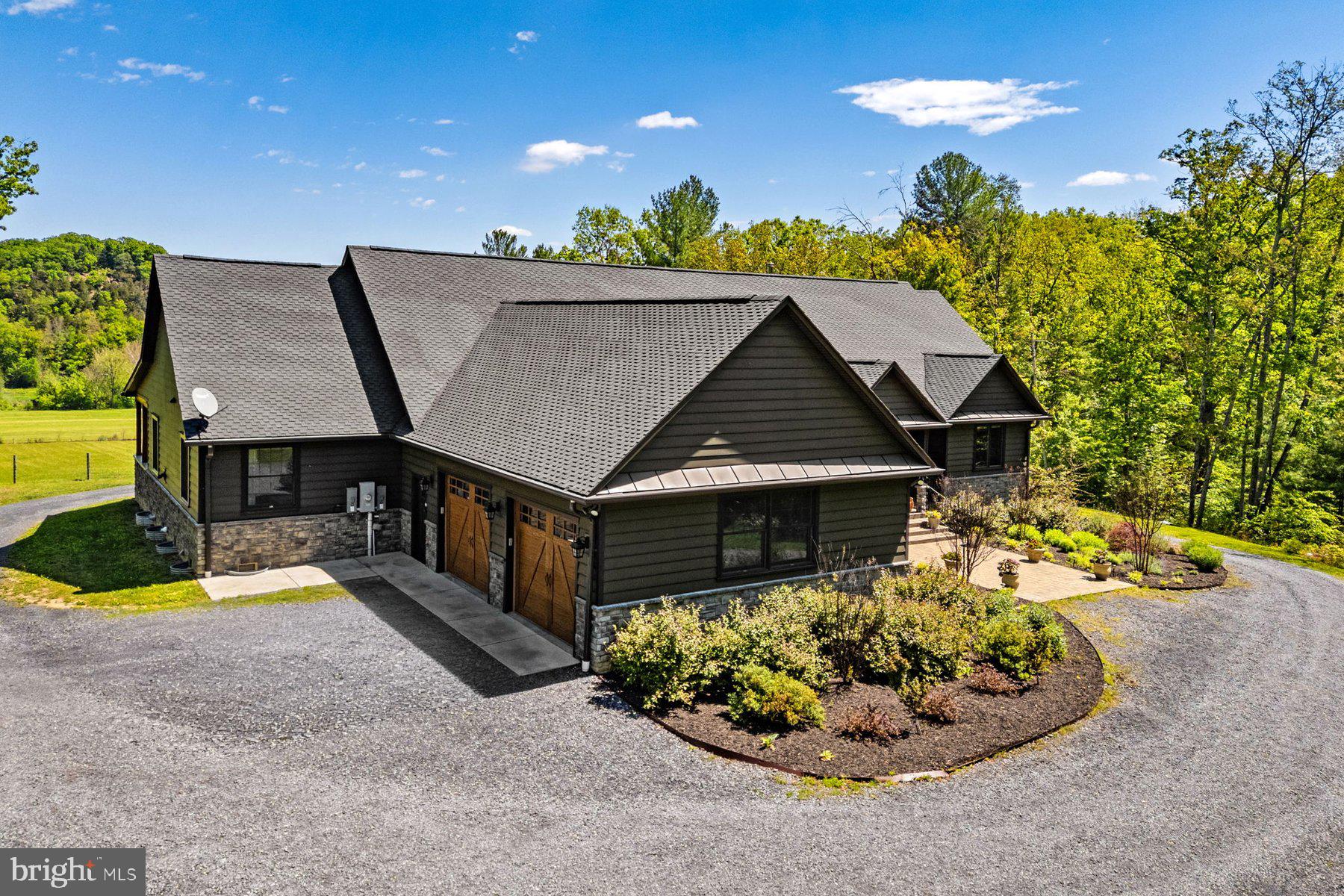 THE MANOR ON NORTH FORK - Residential