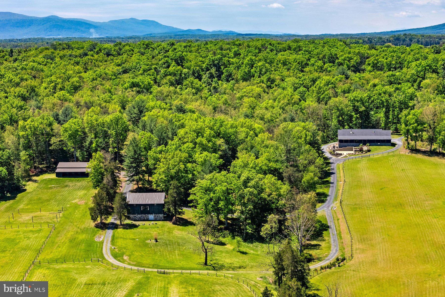 THE MANOR ON NORTH FORK - Residential