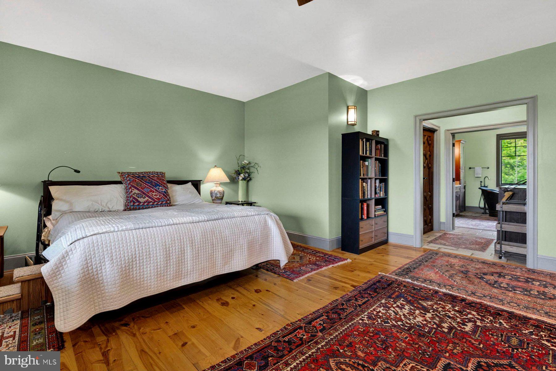 THE MANOR ON NORTH FORK - Residential