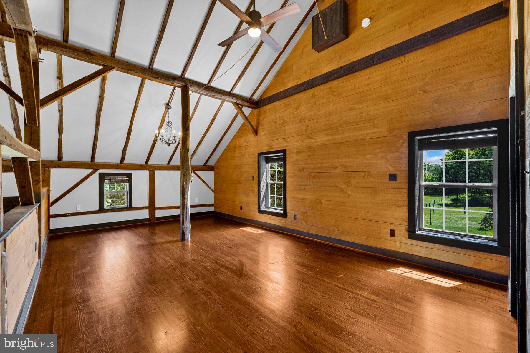 THE MANOR ON NORTH FORK - Residential