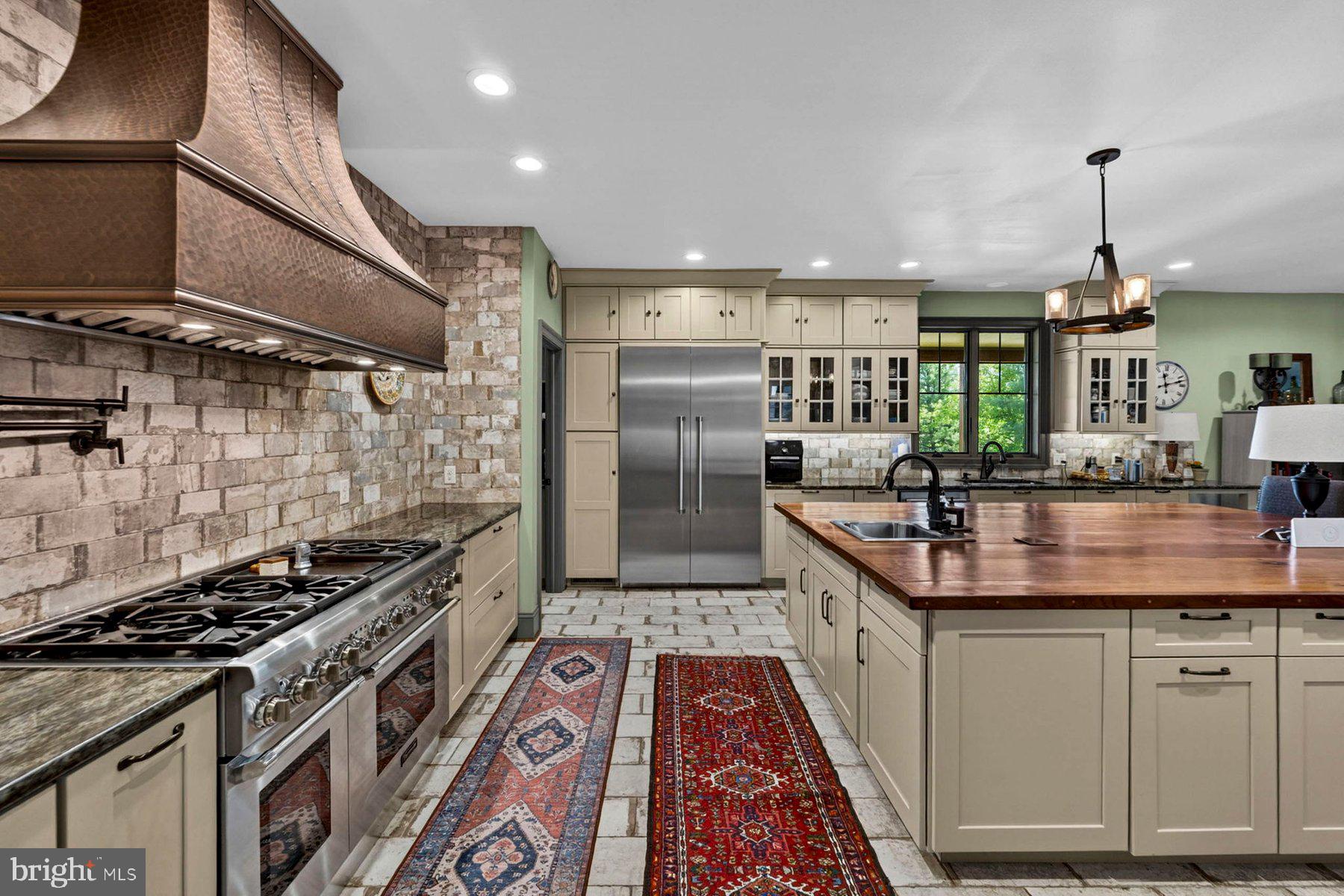 THE MANOR ON NORTH FORK - Residential