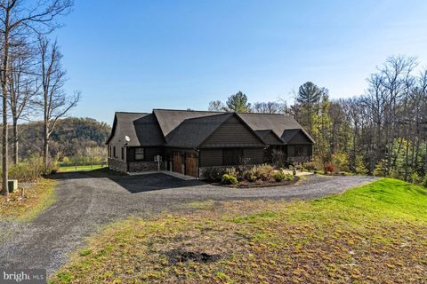 Photo of 269 River Manor Drive, FRONT ROYAL, VA 22630 (MLS # VAWR2013570)