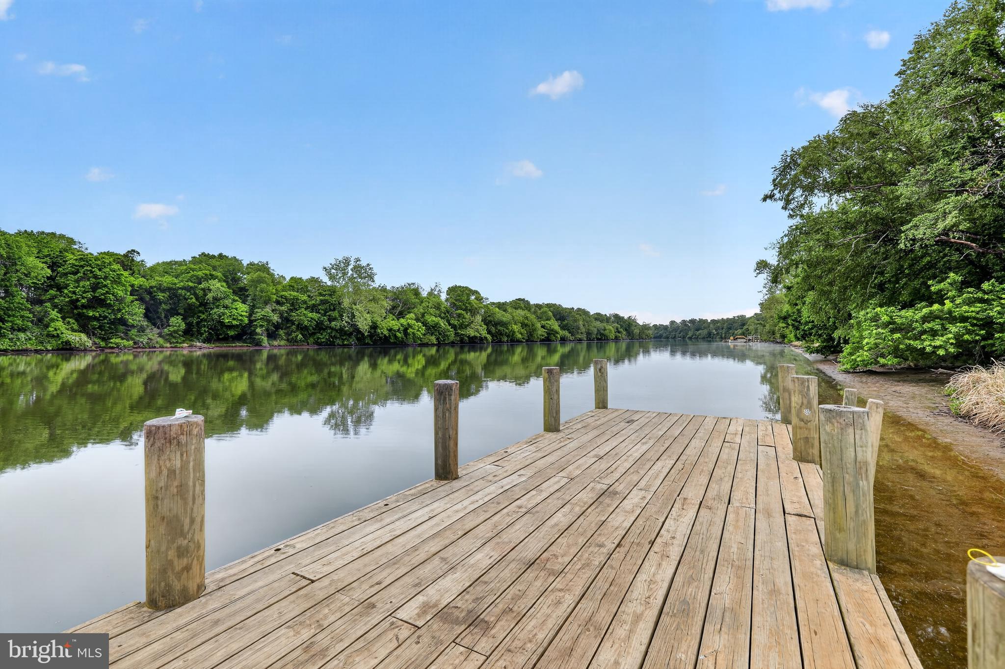 NEW POST ON THE RAPPAHANNOCK - Residential