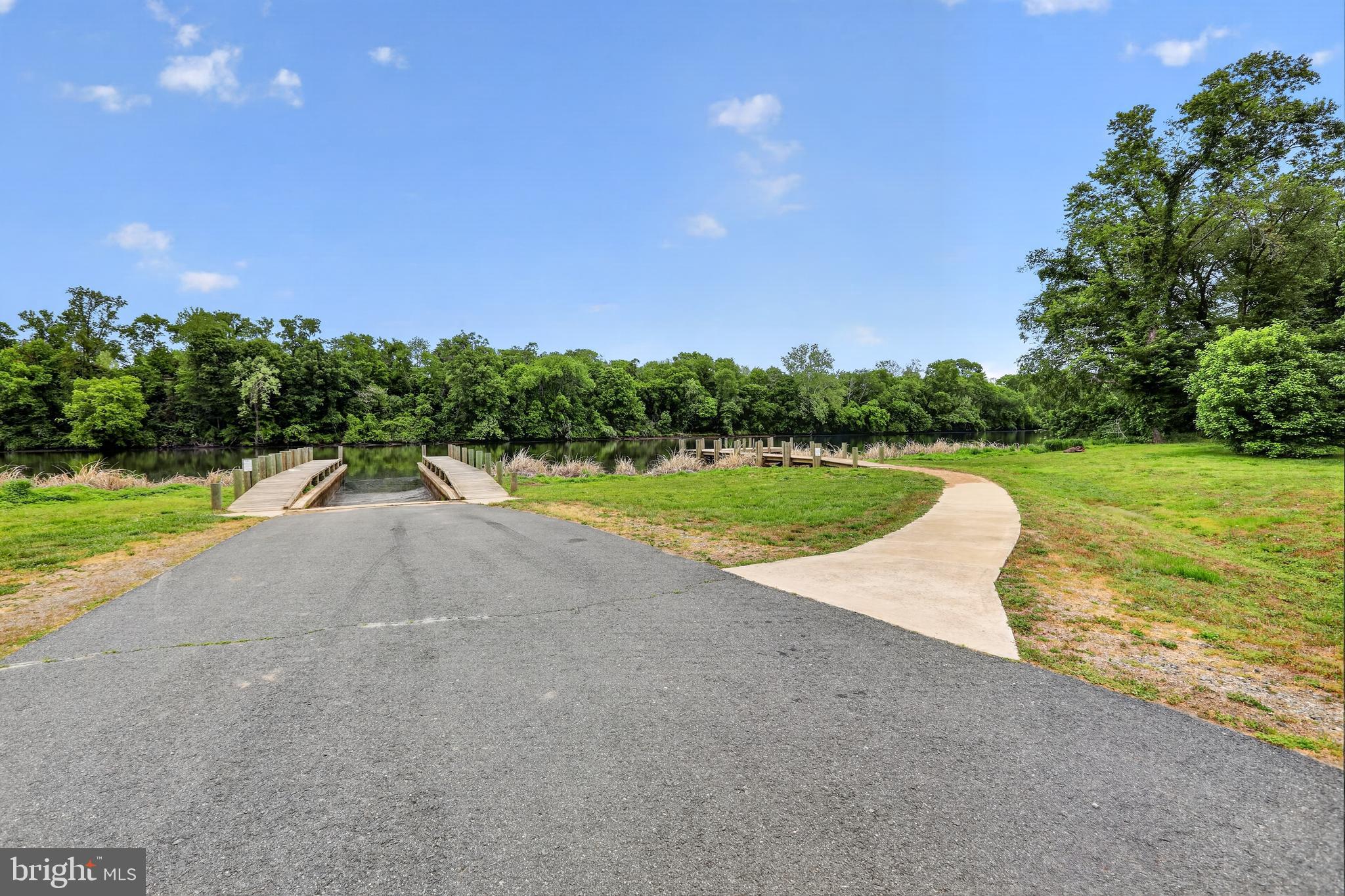 NEW POST ON THE RAPPAHANNOCK - Residential