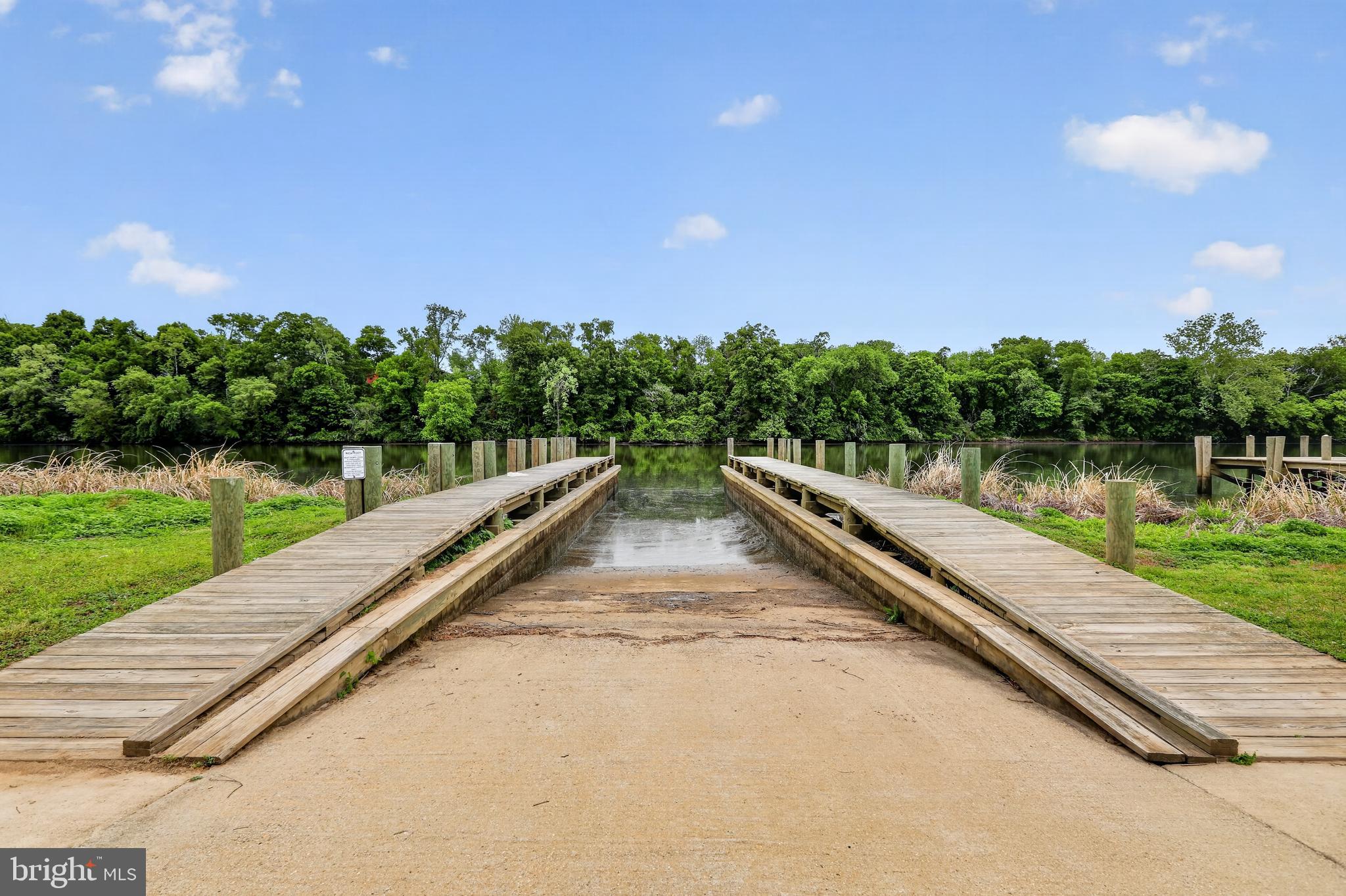 NEW POST ON THE RAPPAHANNOCK - Residential