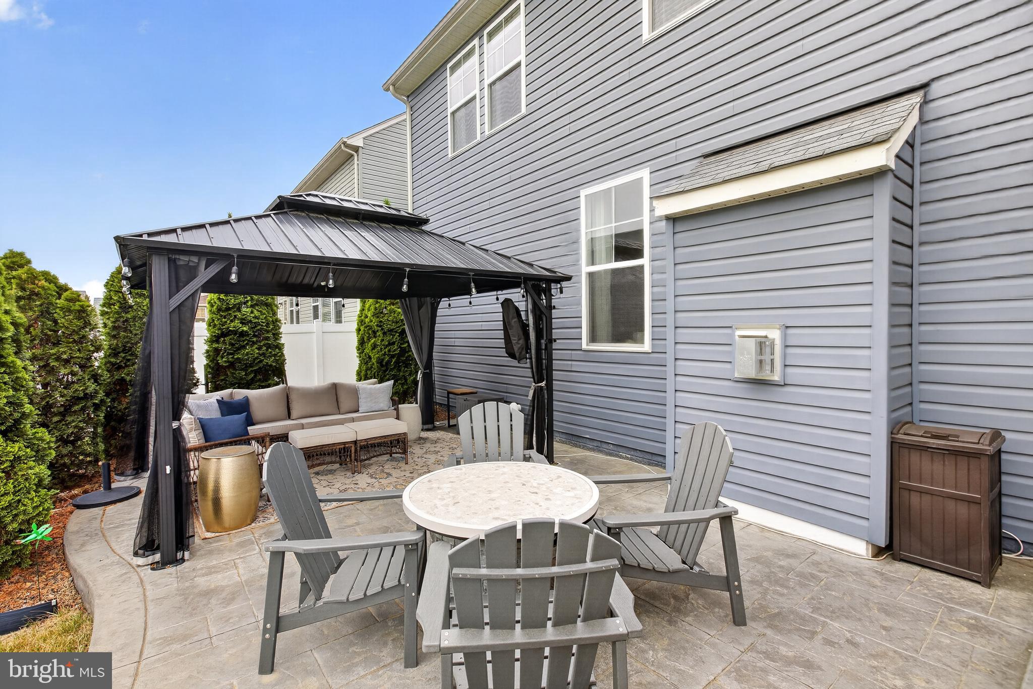 NEW POST ON THE RAPPAHANNOCK - Residential