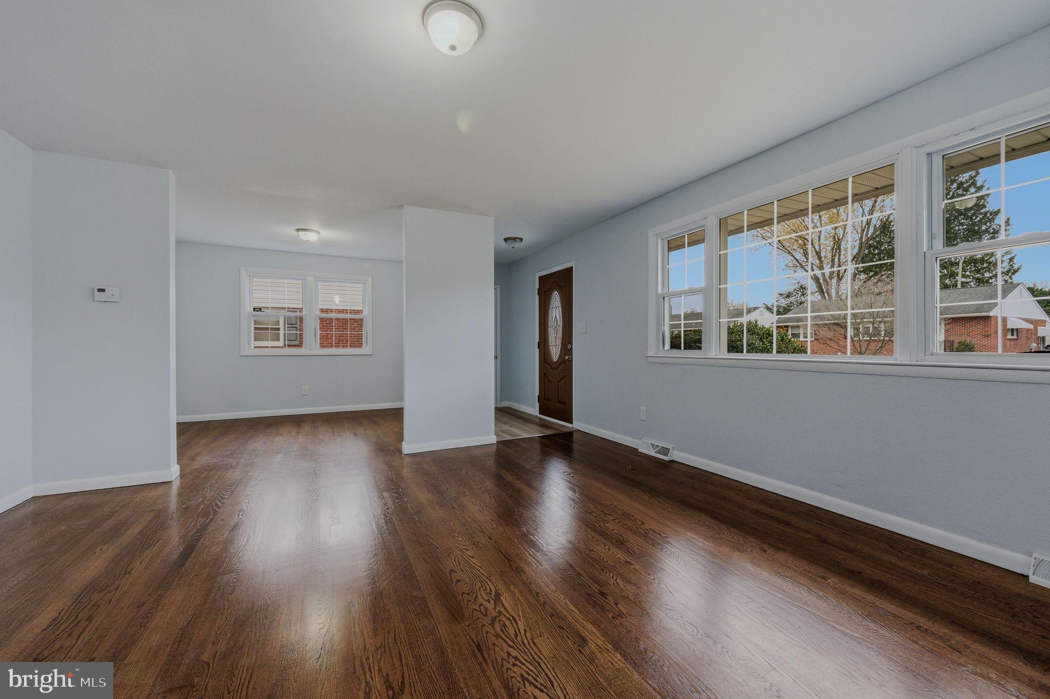 10 SHEFFIELD MANOR DRIVE