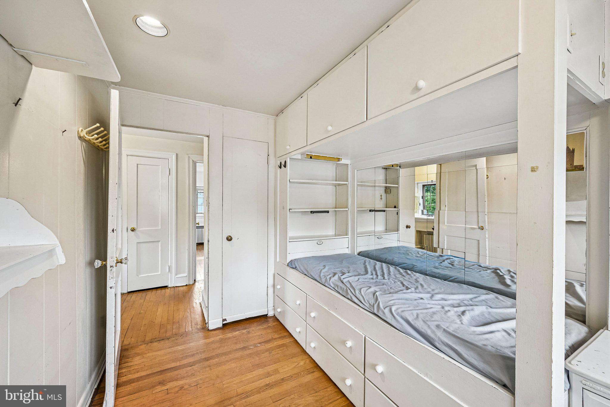 COLESTON - Residential