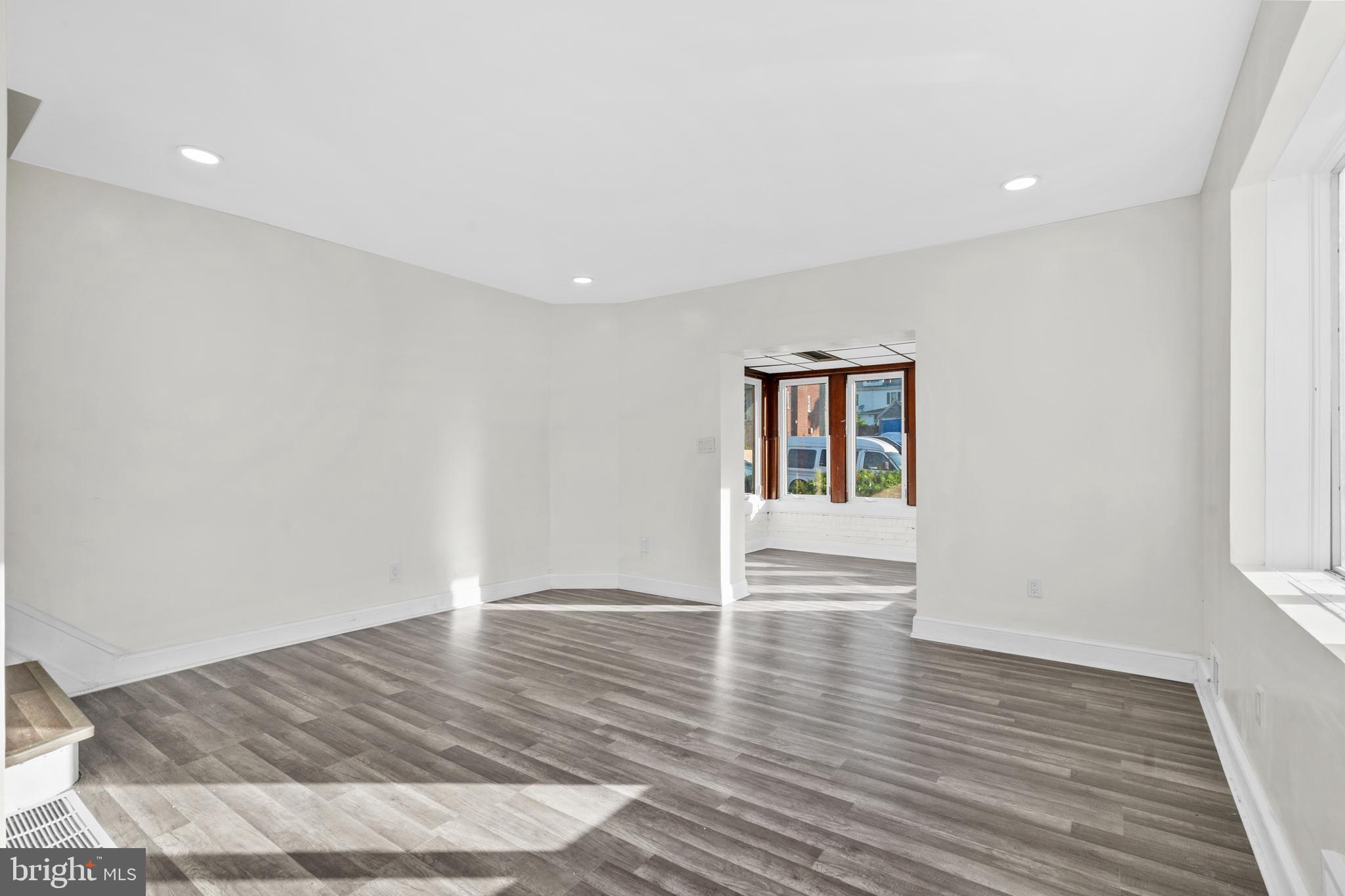SHARON HILL - Residential