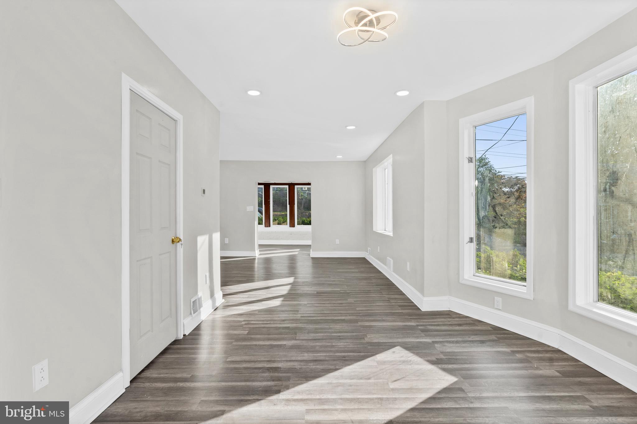 SHARON HILL - Residential