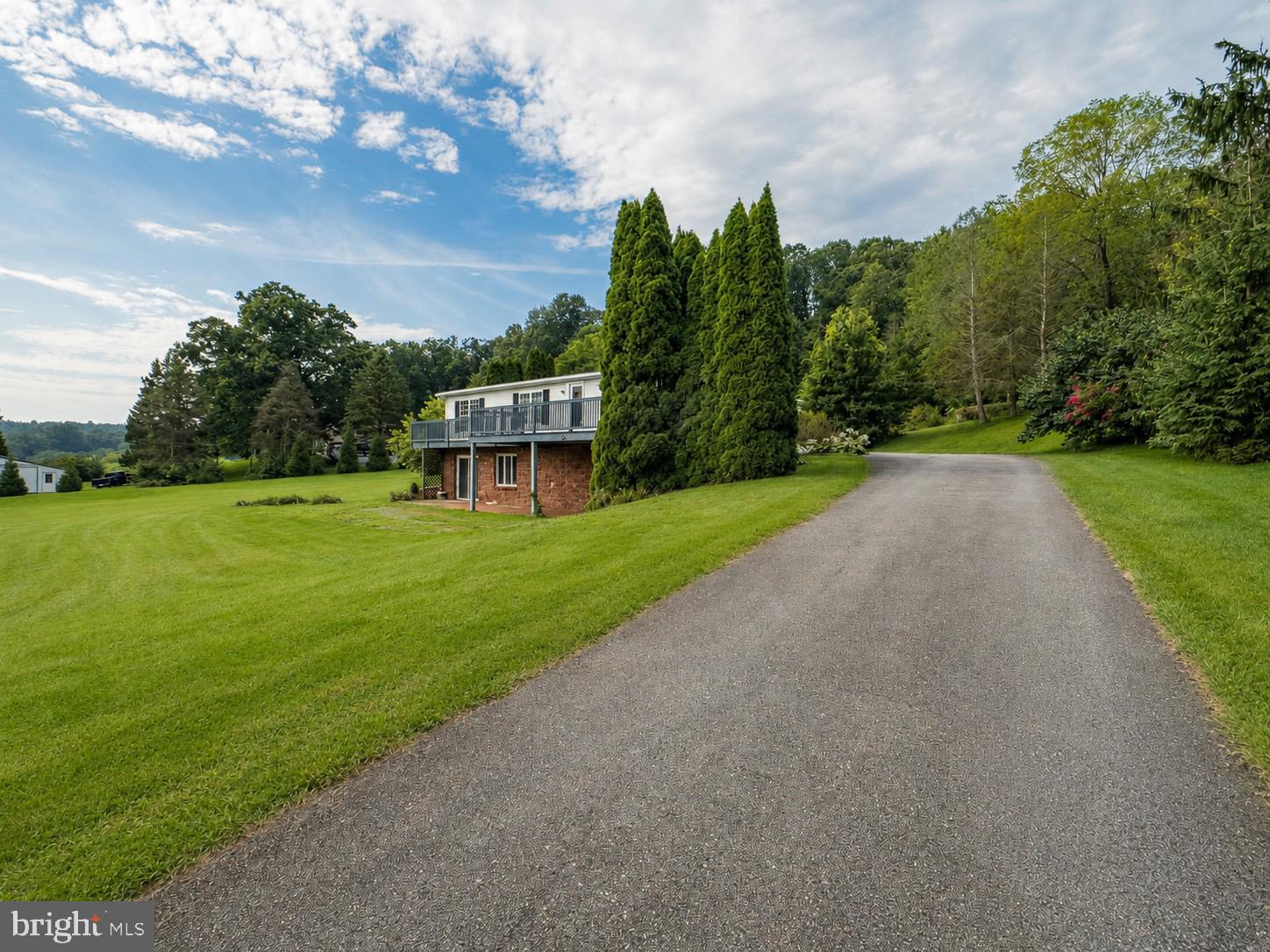 4689 MORGANTOWN ROAD