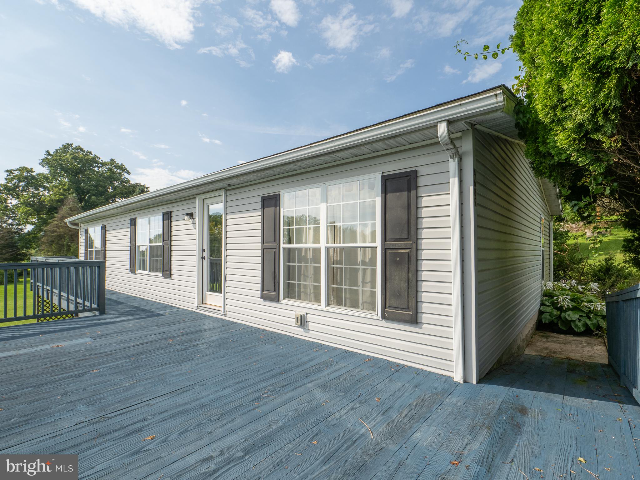 4689 MORGANTOWN ROAD