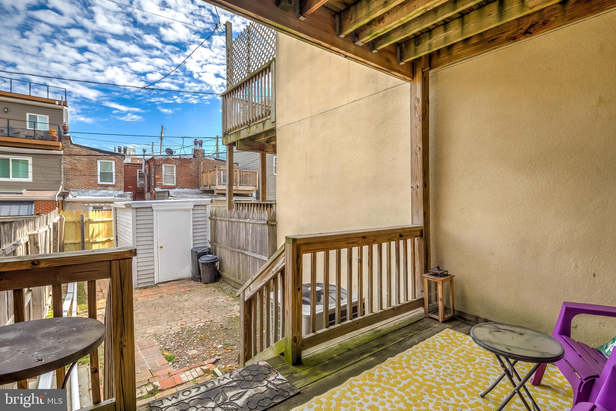 LOCUST POINT - Residential