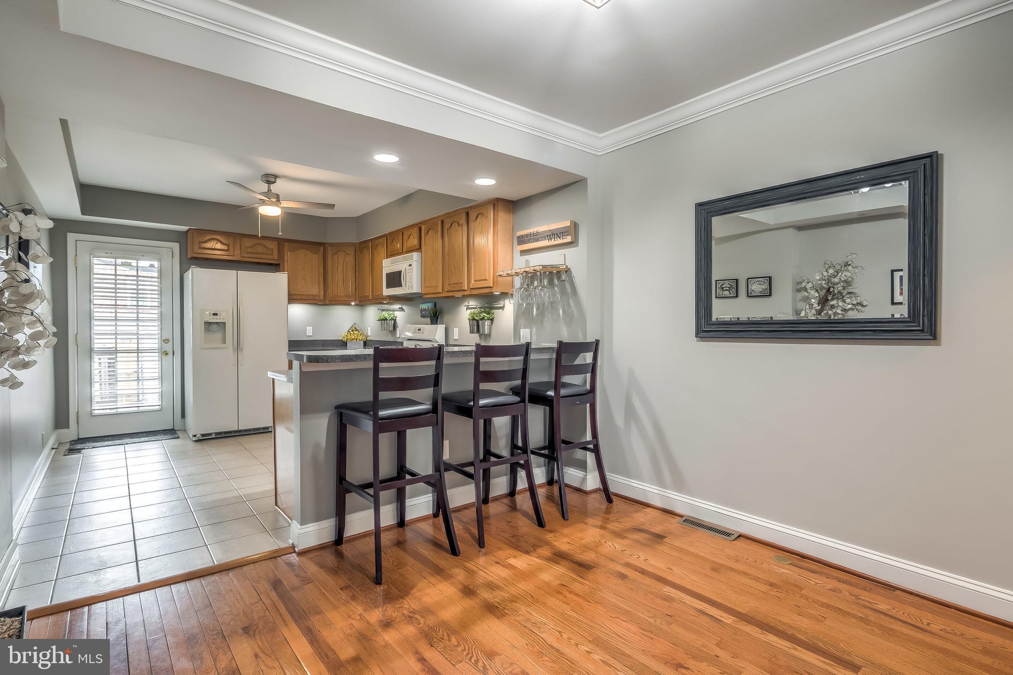 LOCUST POINT - Residential