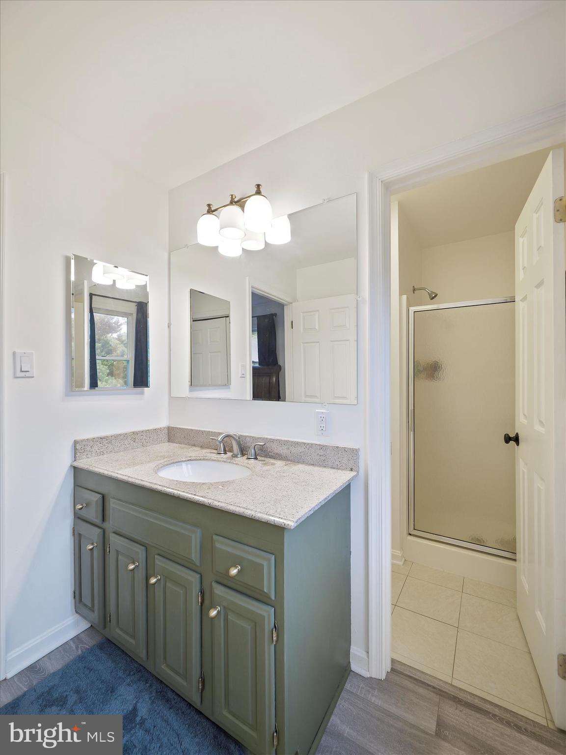 LONGVIEW ESTATES - Residential