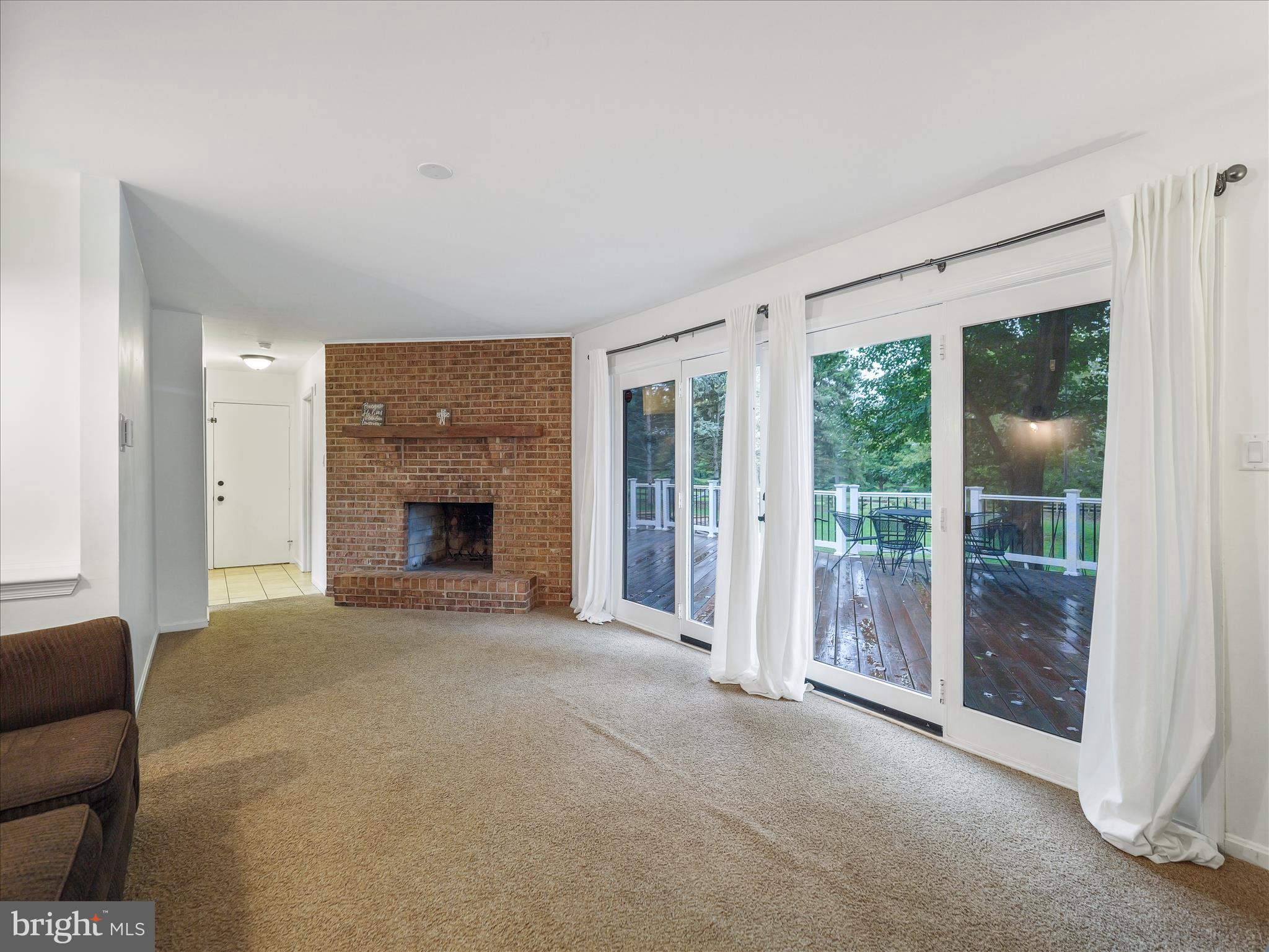 LONGVIEW ESTATES - Residential