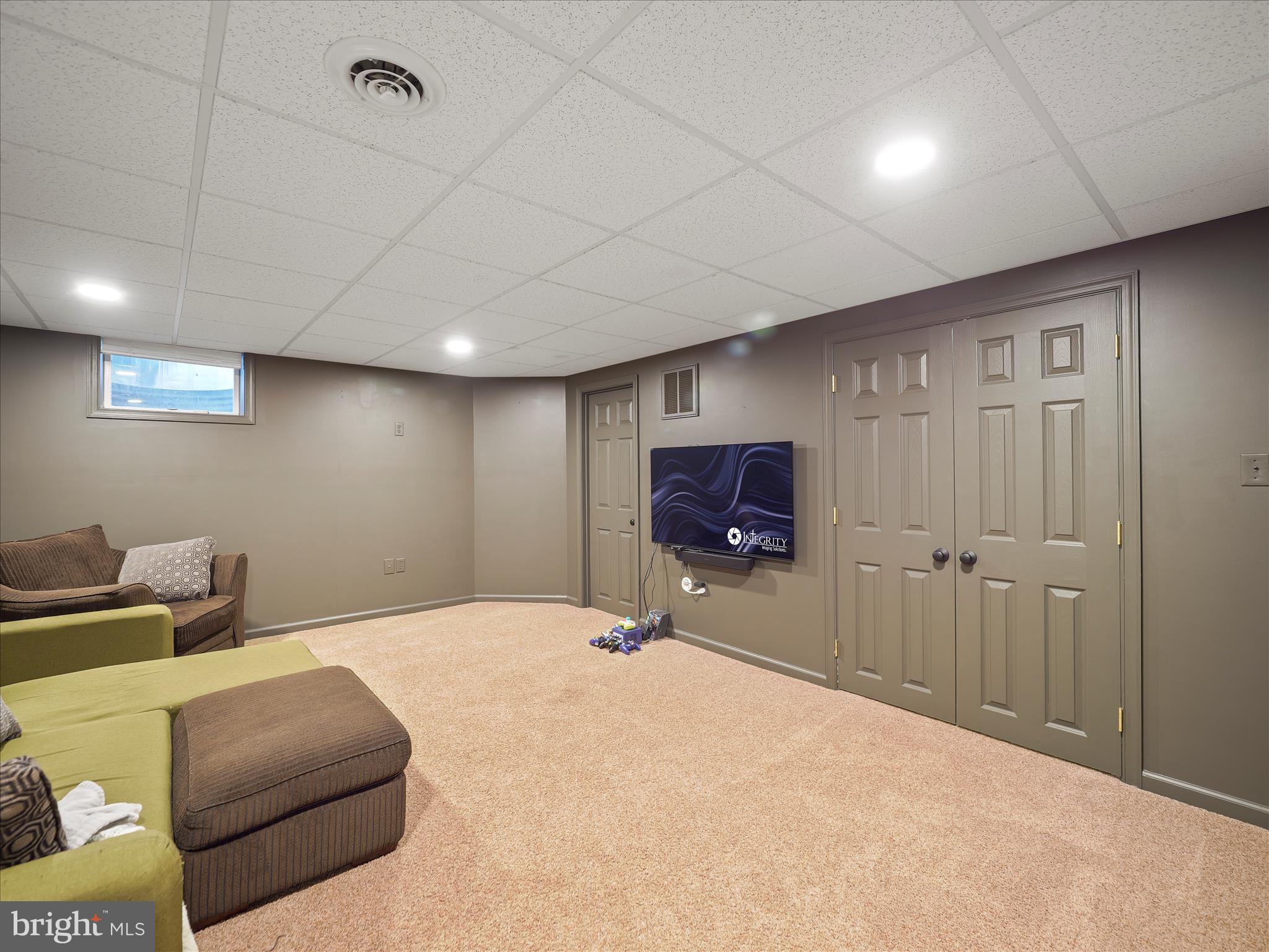 LONGVIEW ESTATES - Residential