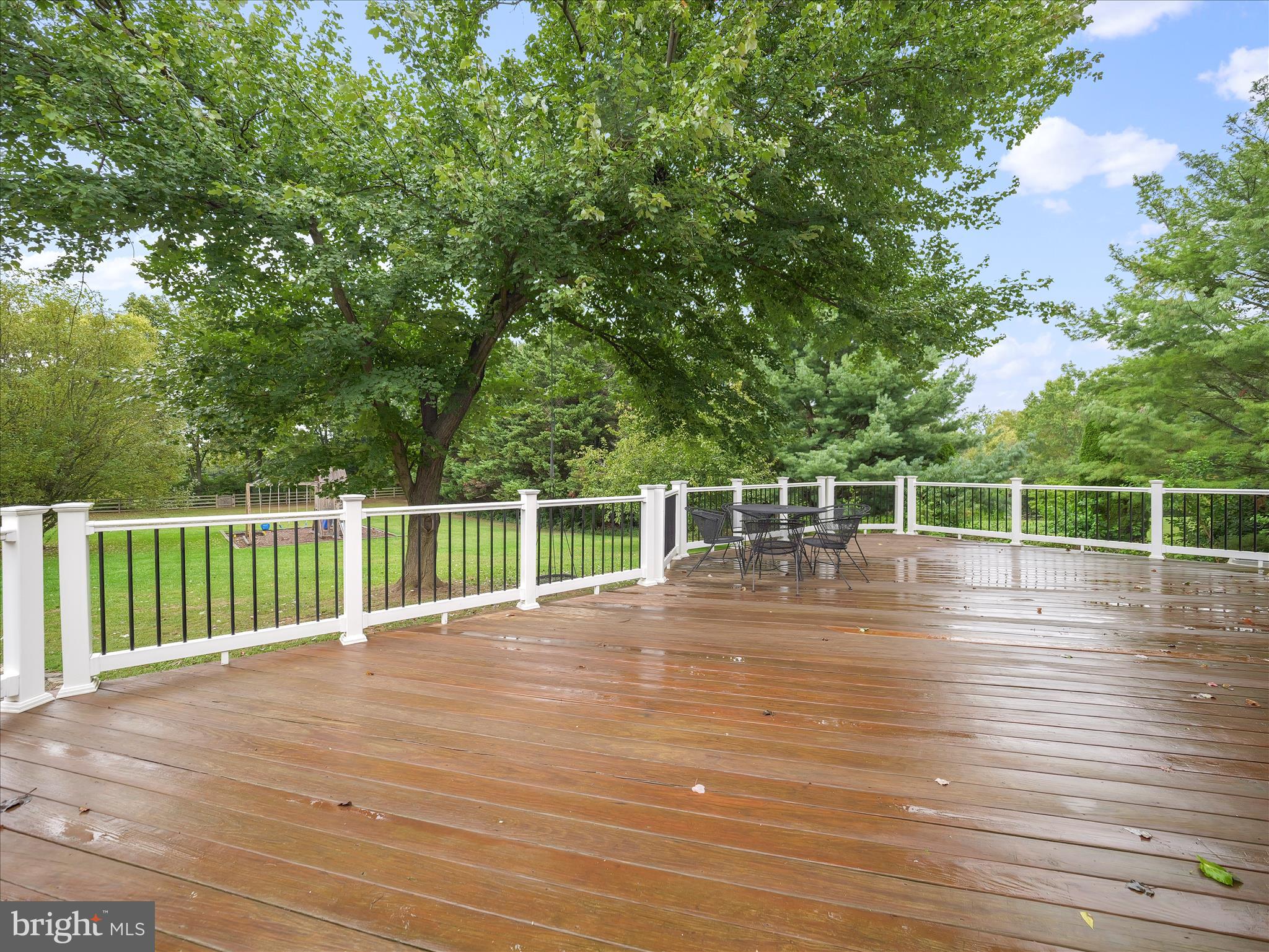 LONGVIEW ESTATES - Residential