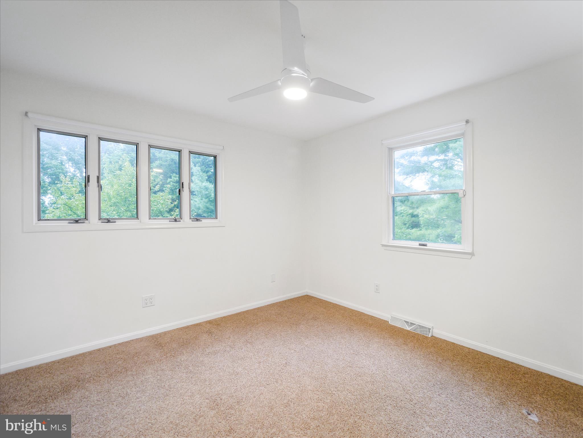 LONGVIEW ESTATES - Residential