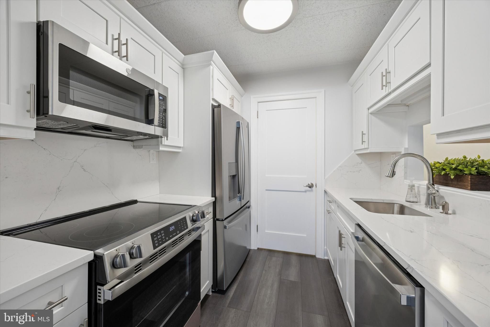 CHESTERBROOK - Residential Lease