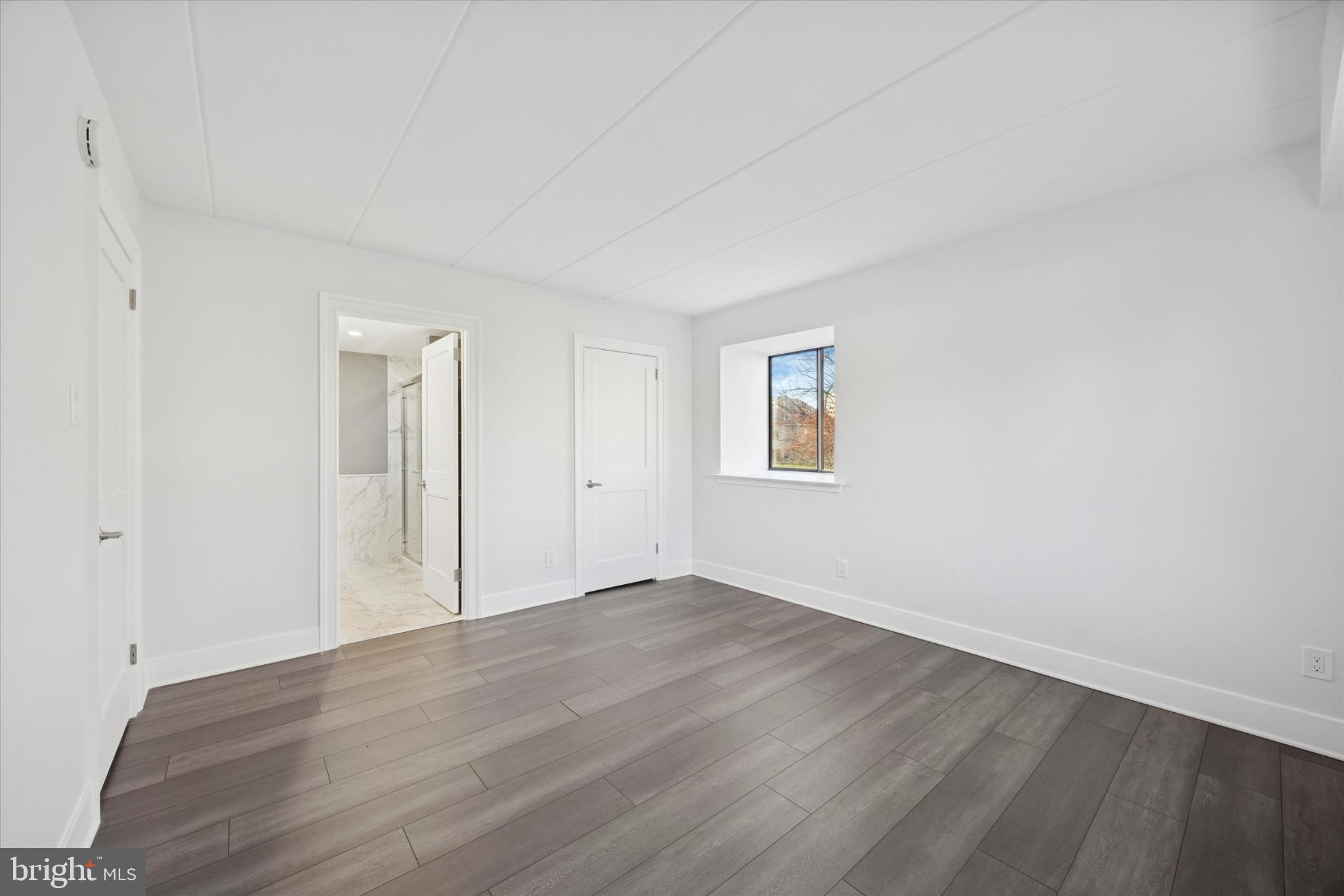 CHESTERBROOK - Residential Lease