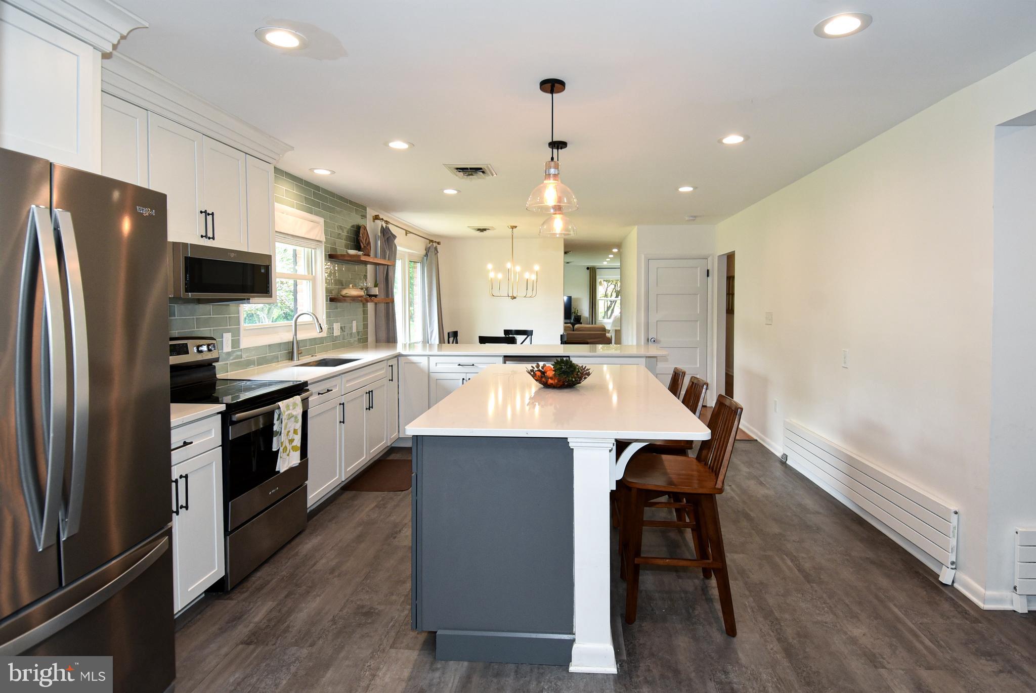 ROUND HILL - Residential Lease