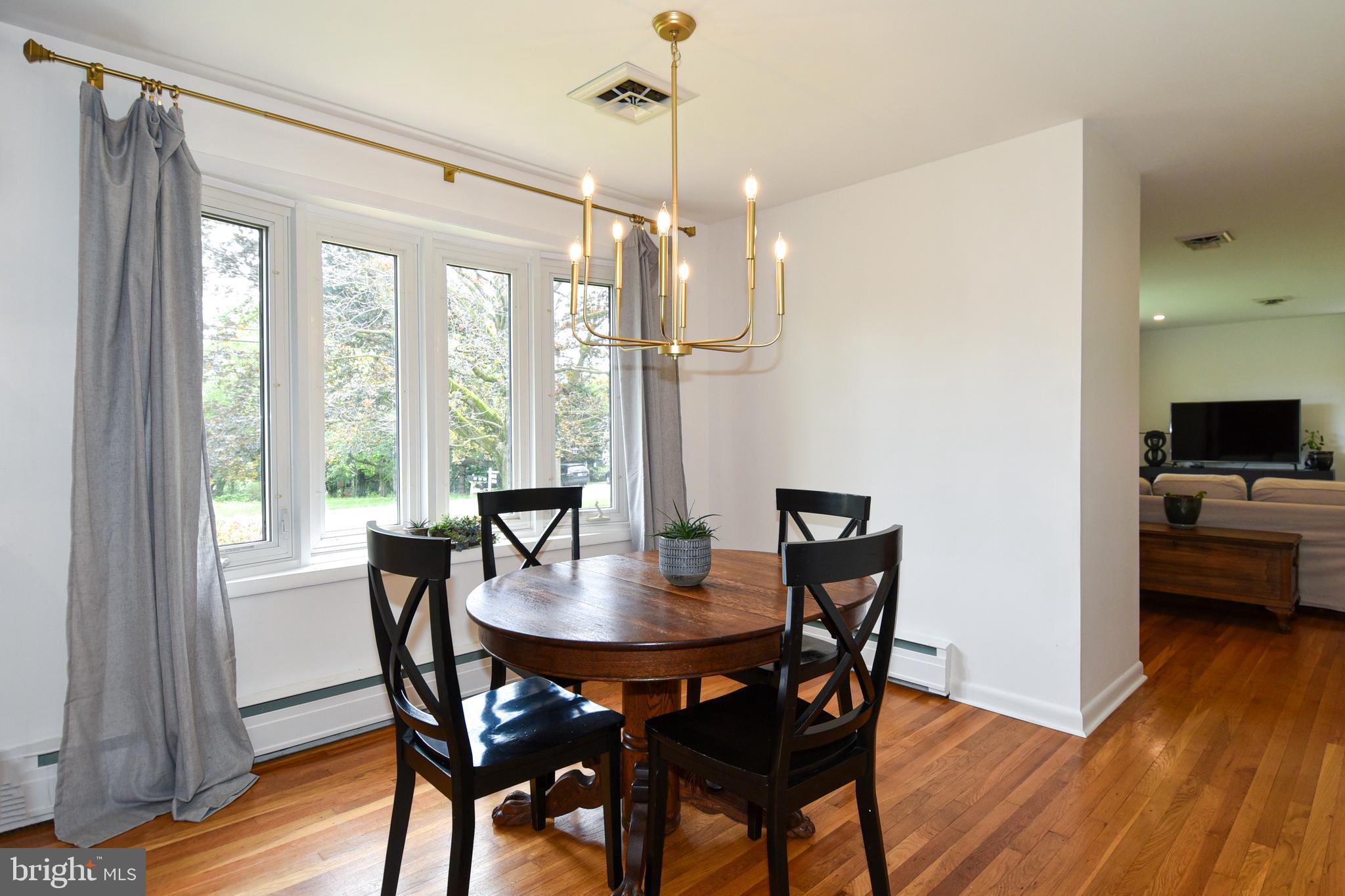 ROUND HILL - Residential Lease