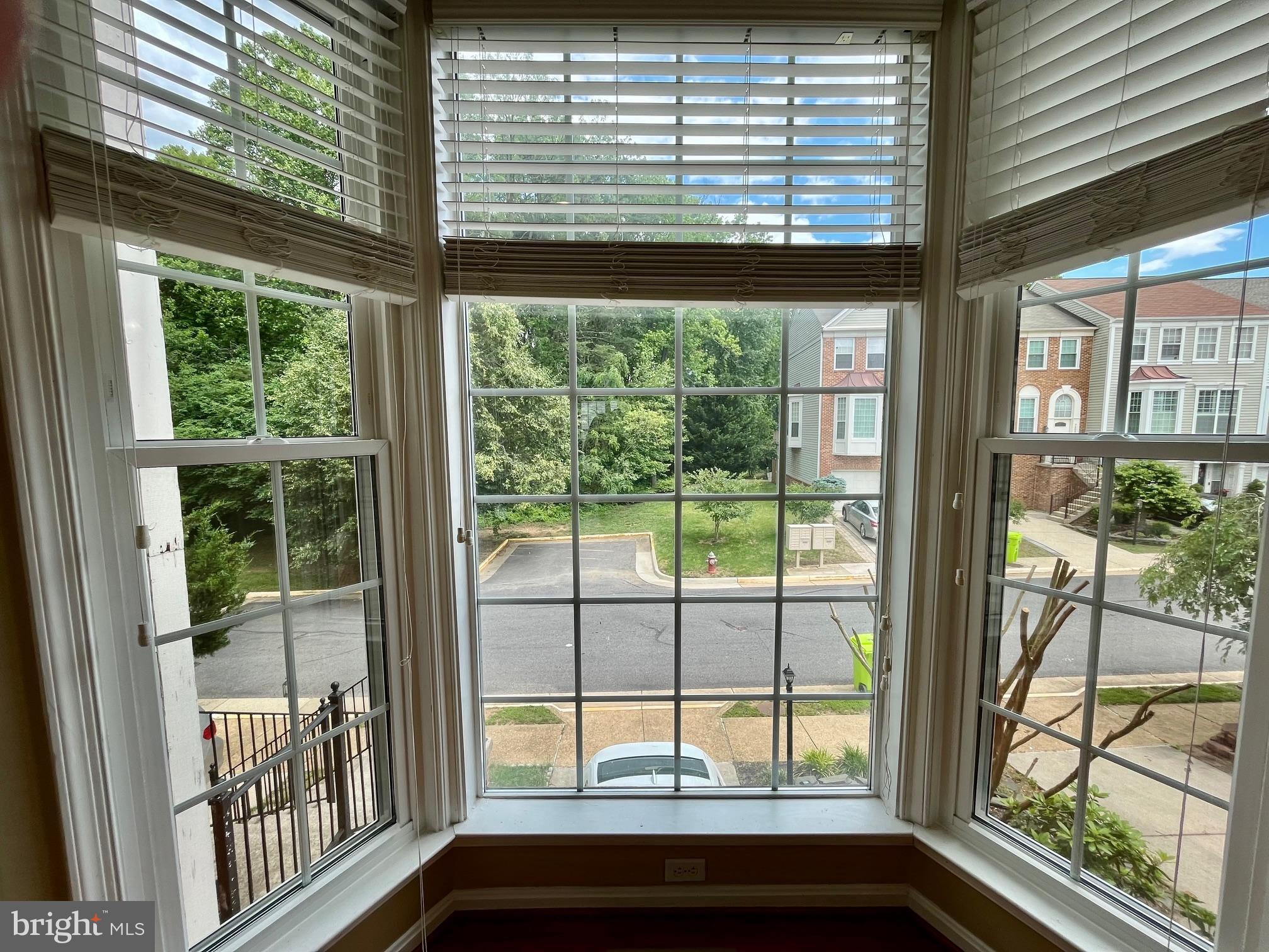 ISLAND CREEK - Residential Lease