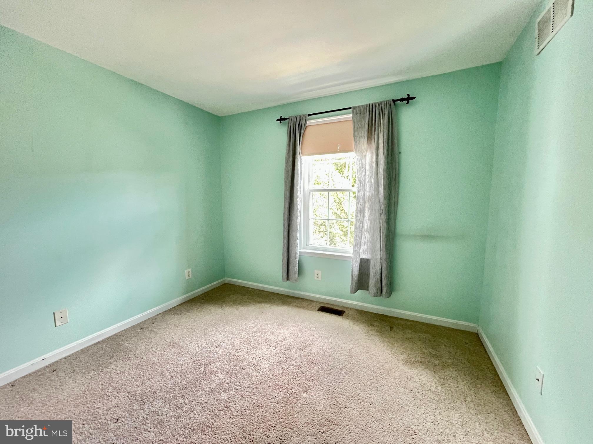 ISLAND CREEK - Residential Lease