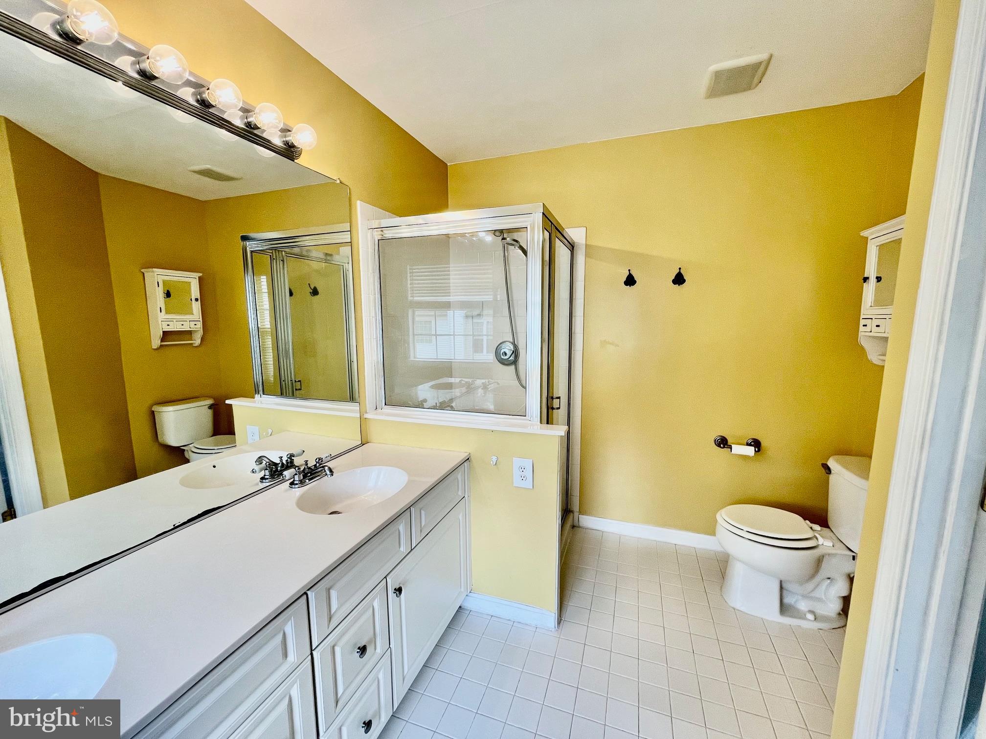 ISLAND CREEK - Residential Lease