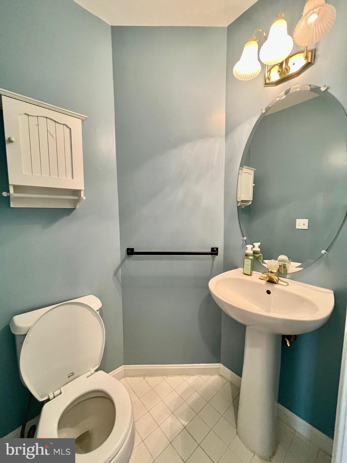 ISLAND CREEK - Residential Lease