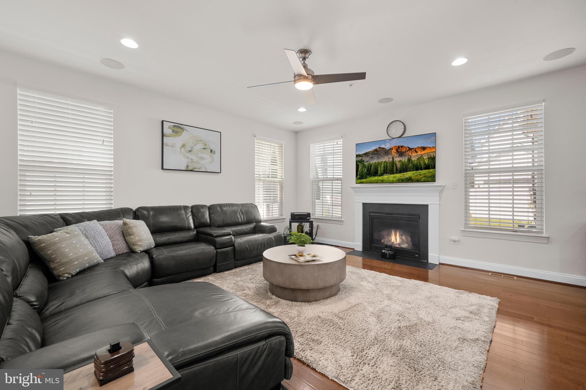 CABIN BRANCH - Residential