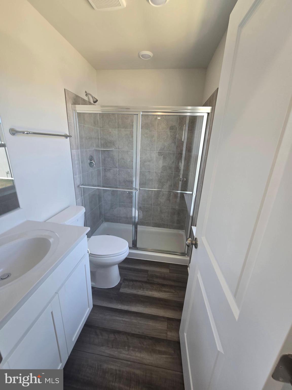 RED CLOVER MEADOWS - Residential Lease